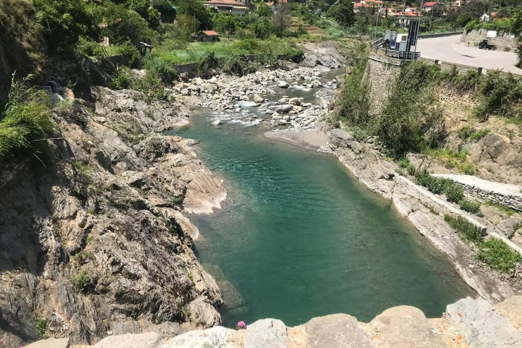 Villa Alloggio U Sportegu Da E Monti A Giaia Badalucco Exterior foto