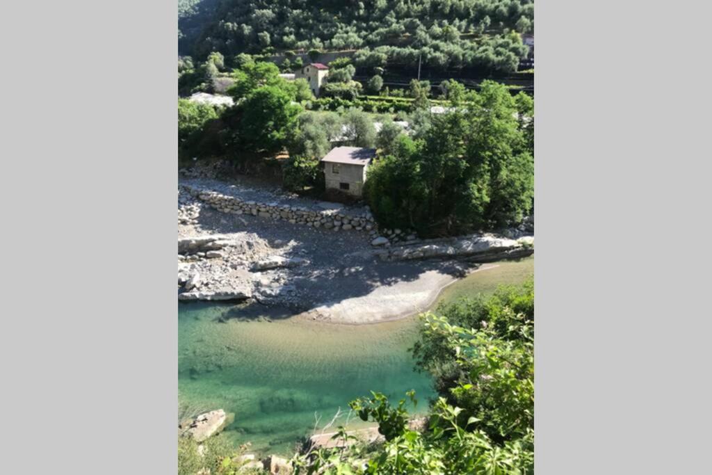 Alloggio U Sportegu Da E Monti A Giaia Badalucco Exterior foto