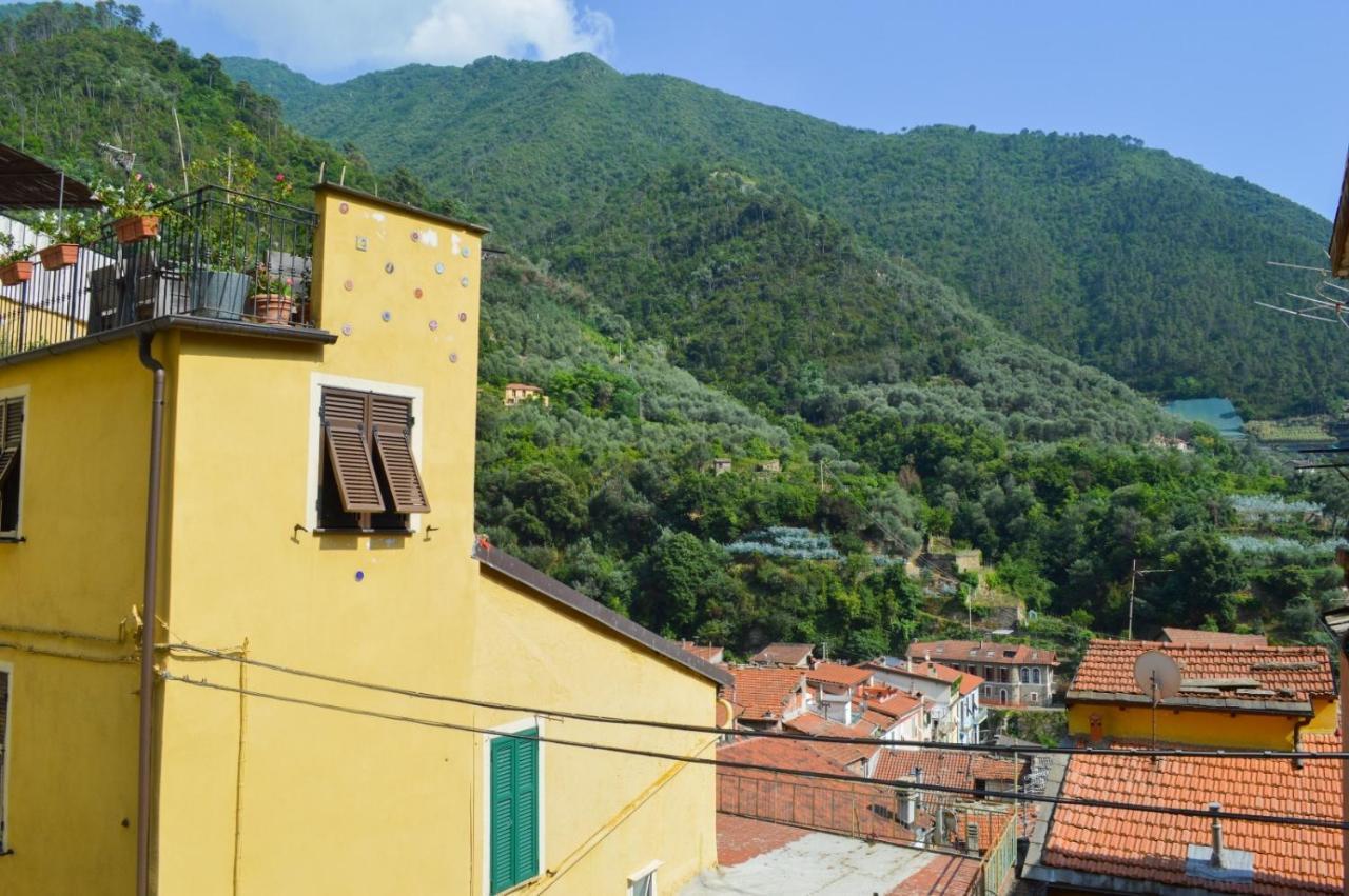 Villa Alloggio U Sportegu Da E Monti A Giaia Badalucco Exterior foto