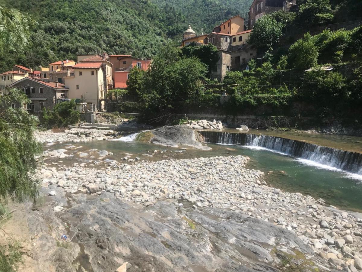 Villa Alloggio U Sportegu Da E Monti A Giaia Badalucco Exterior foto