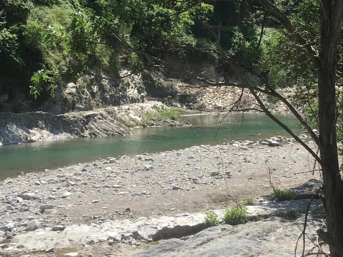 Alloggio U Sportegu Da E Monti A Giaia Badalucco Exterior foto