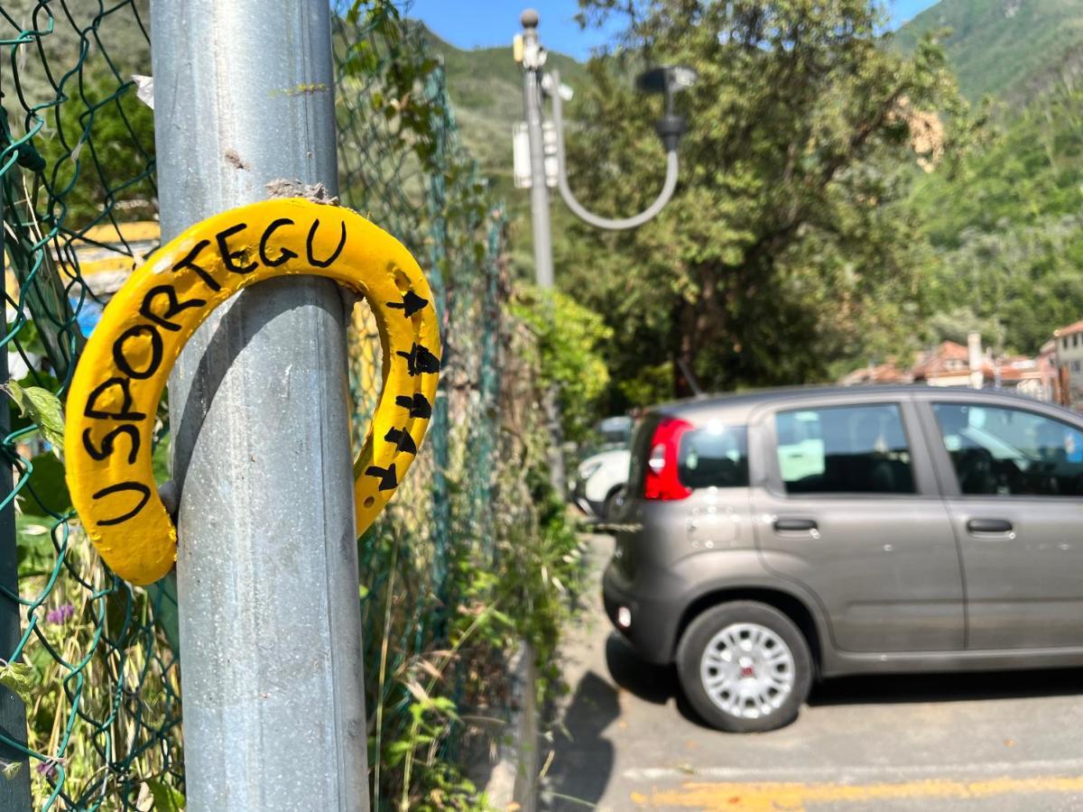 Alloggio U Sportegu Da E Monti A Giaia Badalucco Exterior foto